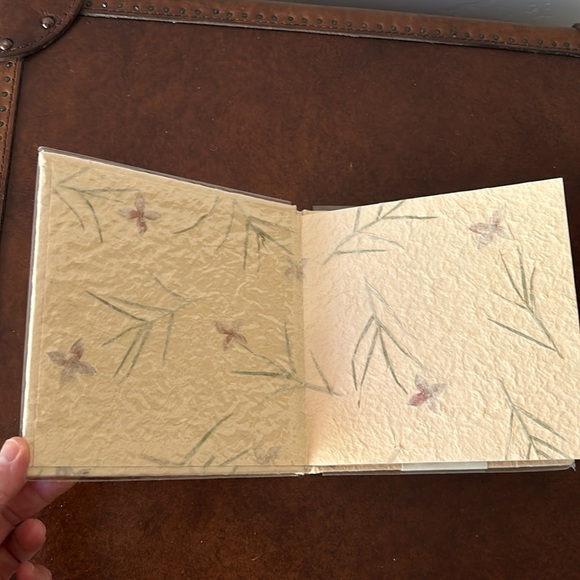 Thoughts to Share with a Wonderful Mother. Gift Book. Blue Mountain Arts. NWT - Picture 2 of 8